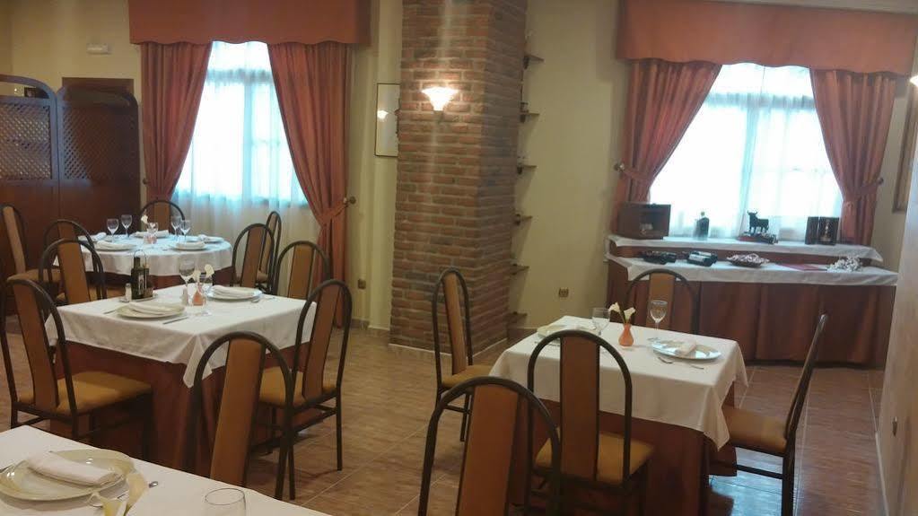 Torrijos Hotell Cheste Eksteriør bilde